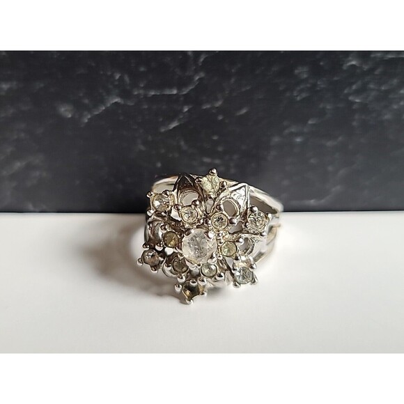 18KTHGE Rhinestone Cocktail Ring Vintage, READ, FAIR CONDITION, Size US  8 - Picture 3 of 10